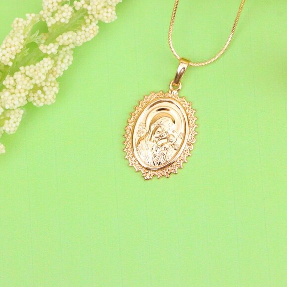 "Ornate Oval Religious Rose Gold Pendant Elegant Design, XPPT1597 - Picture 12 of 13